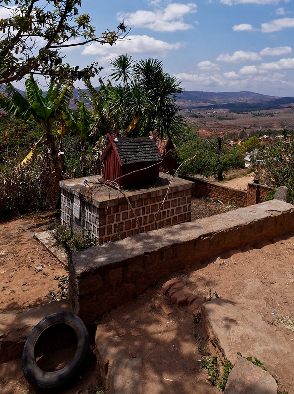 Tombeau dans le village d'Ambohimanga