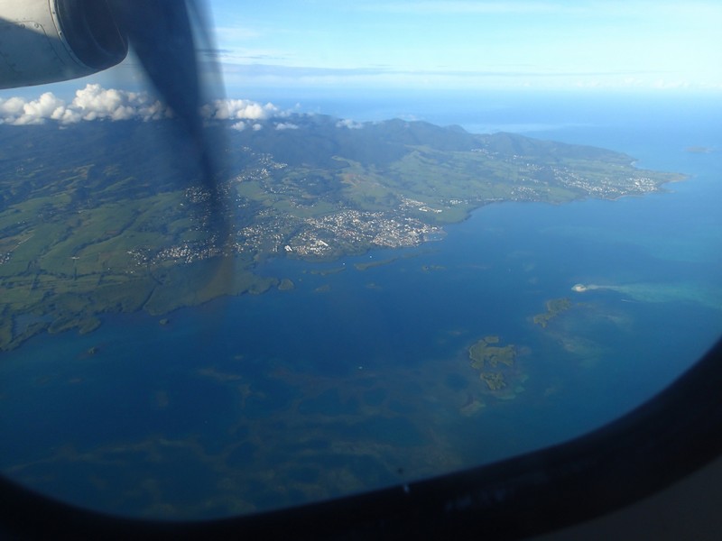 Vue de Sainte Rose et de la cote Nord de Basse Terre depuis l'avion