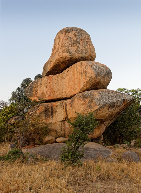 Domboremari, Money Rock